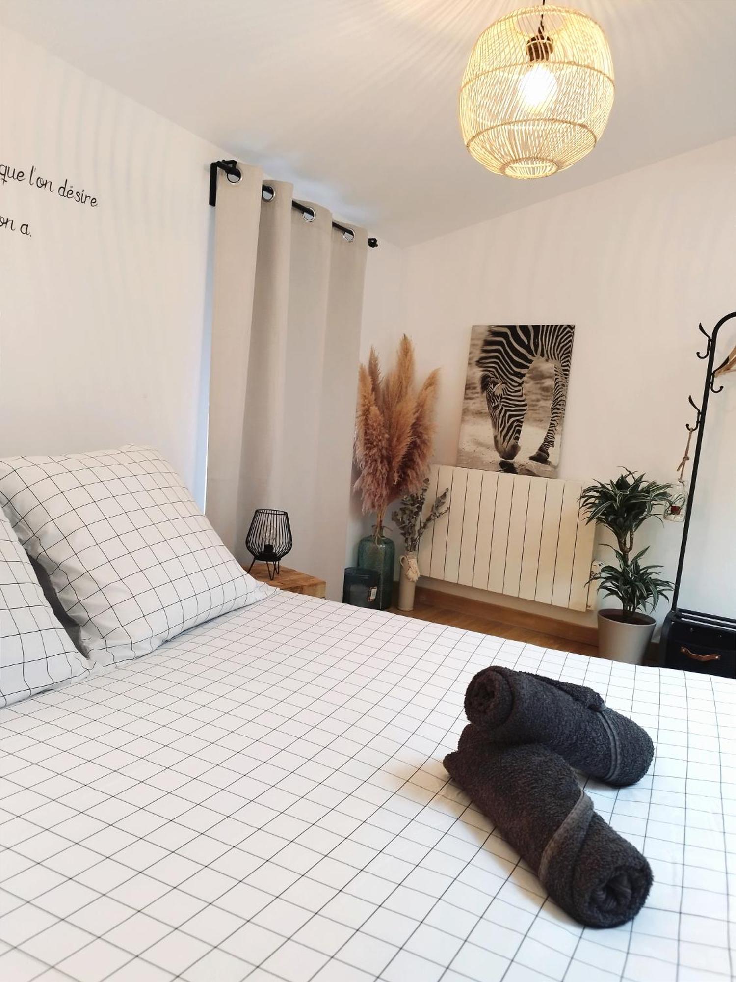 Sous Les Toits De Millau - Appartement Cosy Et Chaleureux Exterior foto